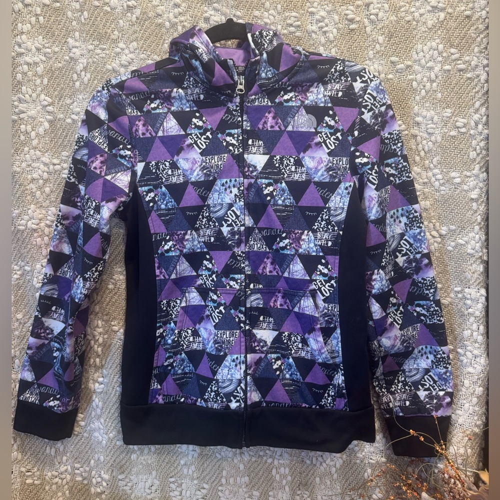 The North Face Jacket- Doesn’t fade- Lite Weight L 14/16